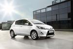 Toyota Yaris Hybrid 2012 года